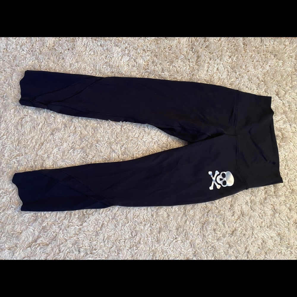 Lululemon wunder under